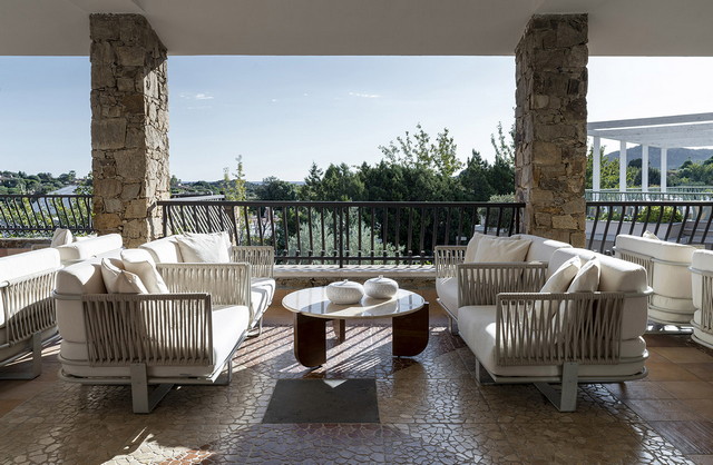 Rever - Outdoor Furniture Solutions